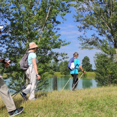 Marche nordique au lac de Neuffons