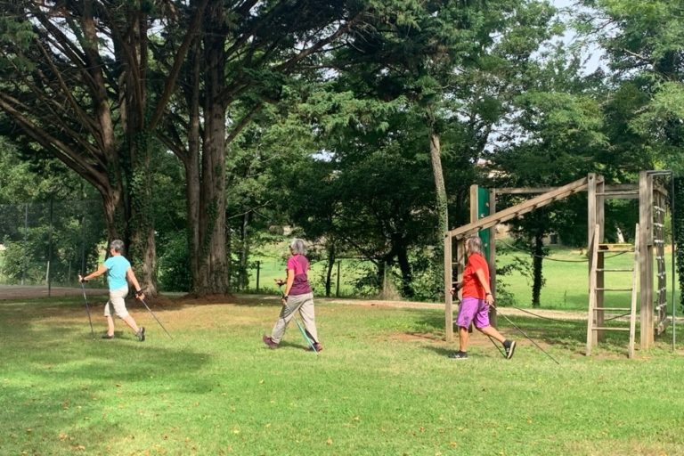 Marche nordique àSt Martin du Puuy