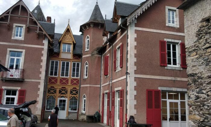 Chateau Rolland RHEM