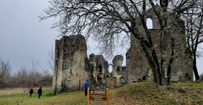 Le Puch commanderie de Sallebrunneau