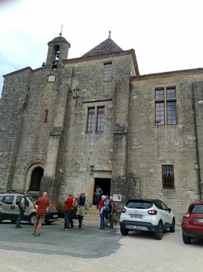 St Ferme devant l'abbaye