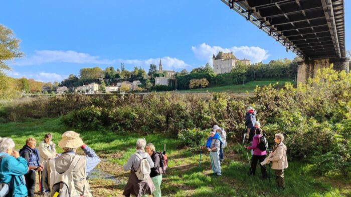 St Pierre d'Aurillac sous le pont de Castets